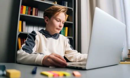 Student behaviour and the link to hard news stories